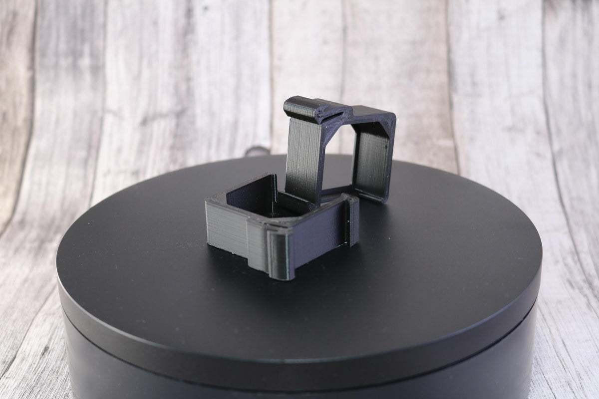 Shelly 1 PM Plus DIN Rail Hutschienenhalter für eine 35 mm DIN Hutschiene