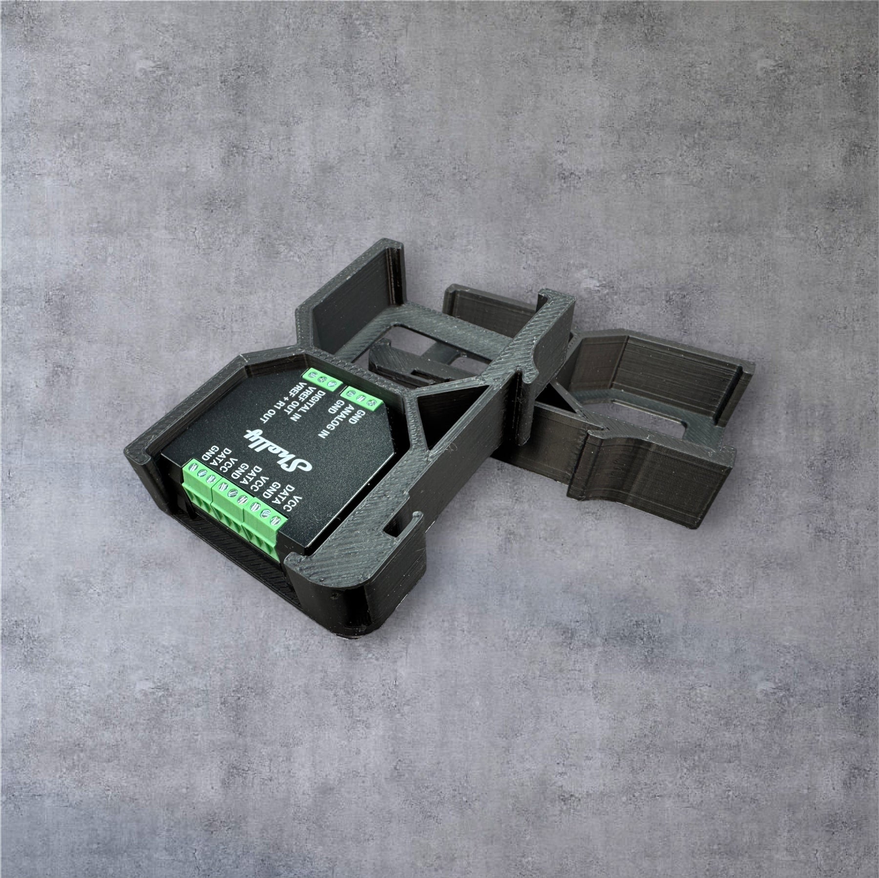 Shelly Plus Add-on für eine 35 mm DIN Hutschiene