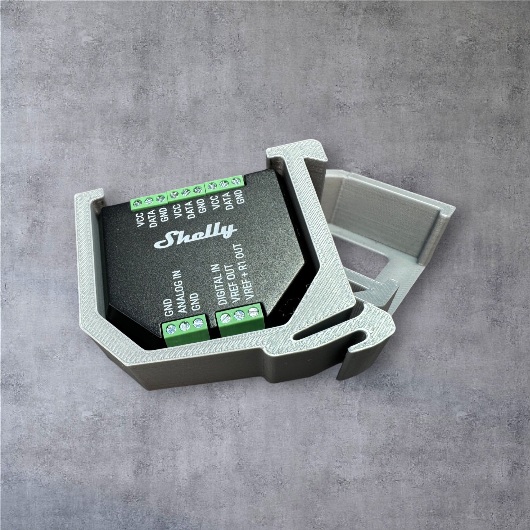 Shelly Plus Add-on für eine 35 mm DIN Hutschiene