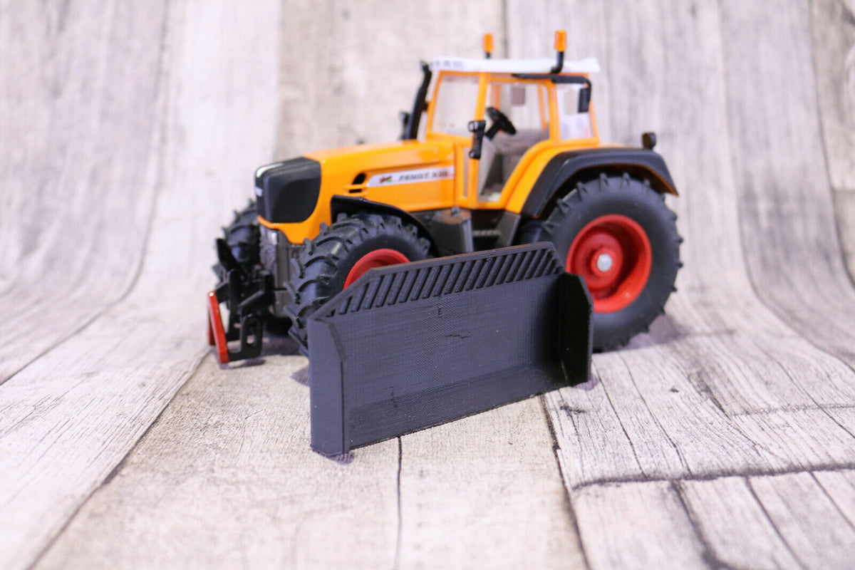 Frontschild, Maisschild mit Dreiecks Aufnahme z.B. passend bei Siku Modelle in 1:32